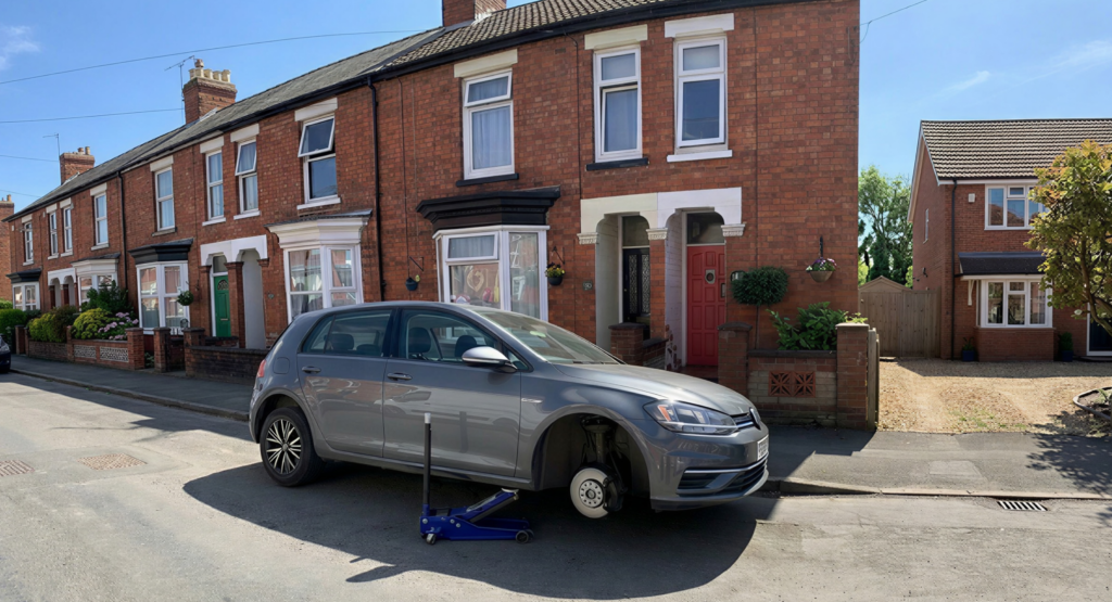 Mobile tyre fitting at your home or on the street - we come to you.